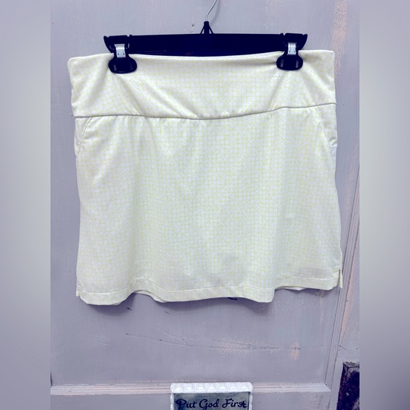 Adidas Golf Skirt with built in shorts- Med (green/white) - Picture 1 of 5